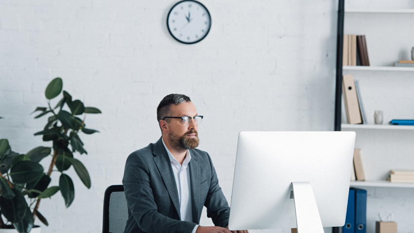 blog_s2_2 Our team management helps investors very efficiently.